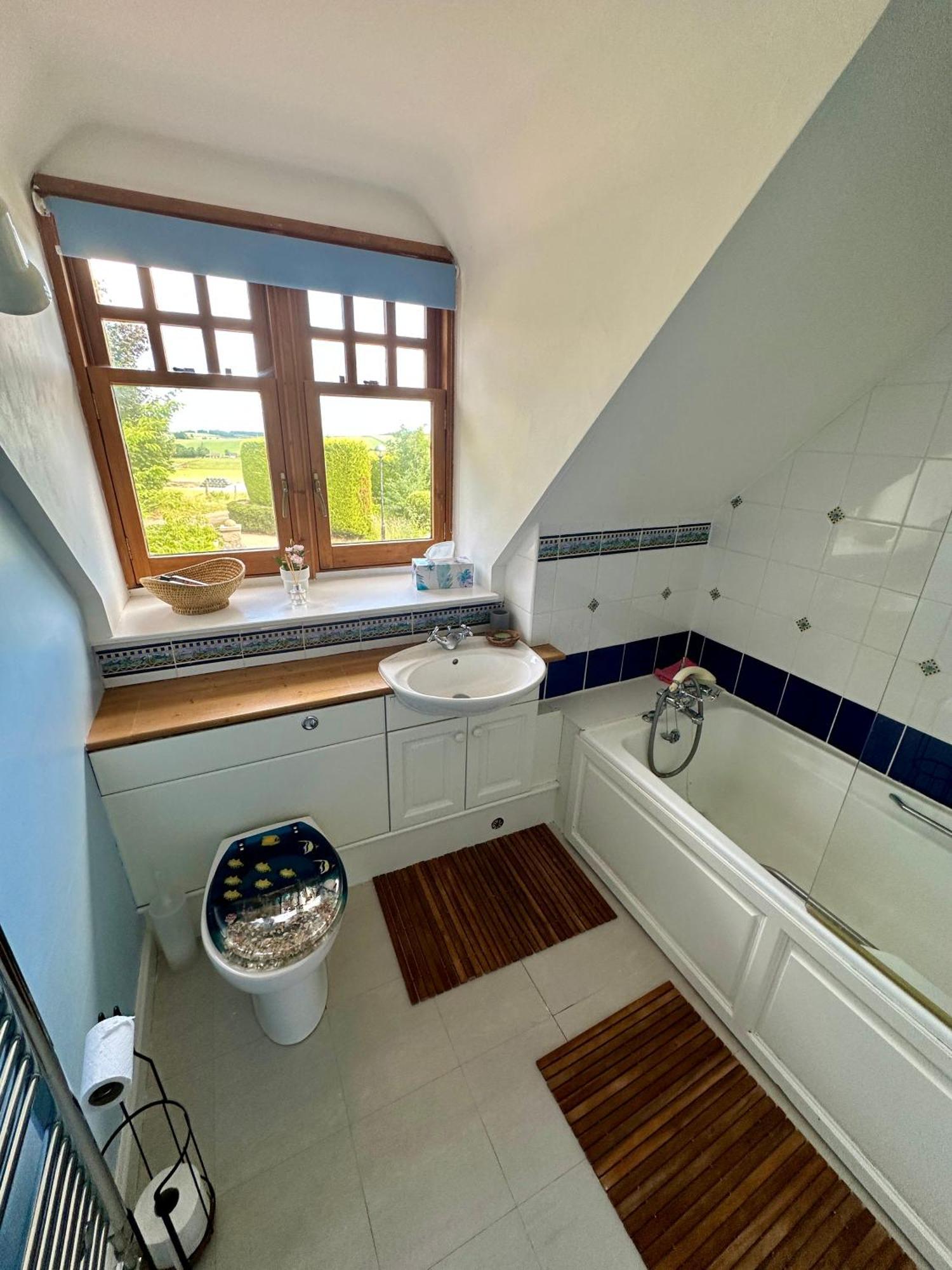 Bed and Breakfast Awakening Alchemy Retreat Centre Inverurie Esterno foto
